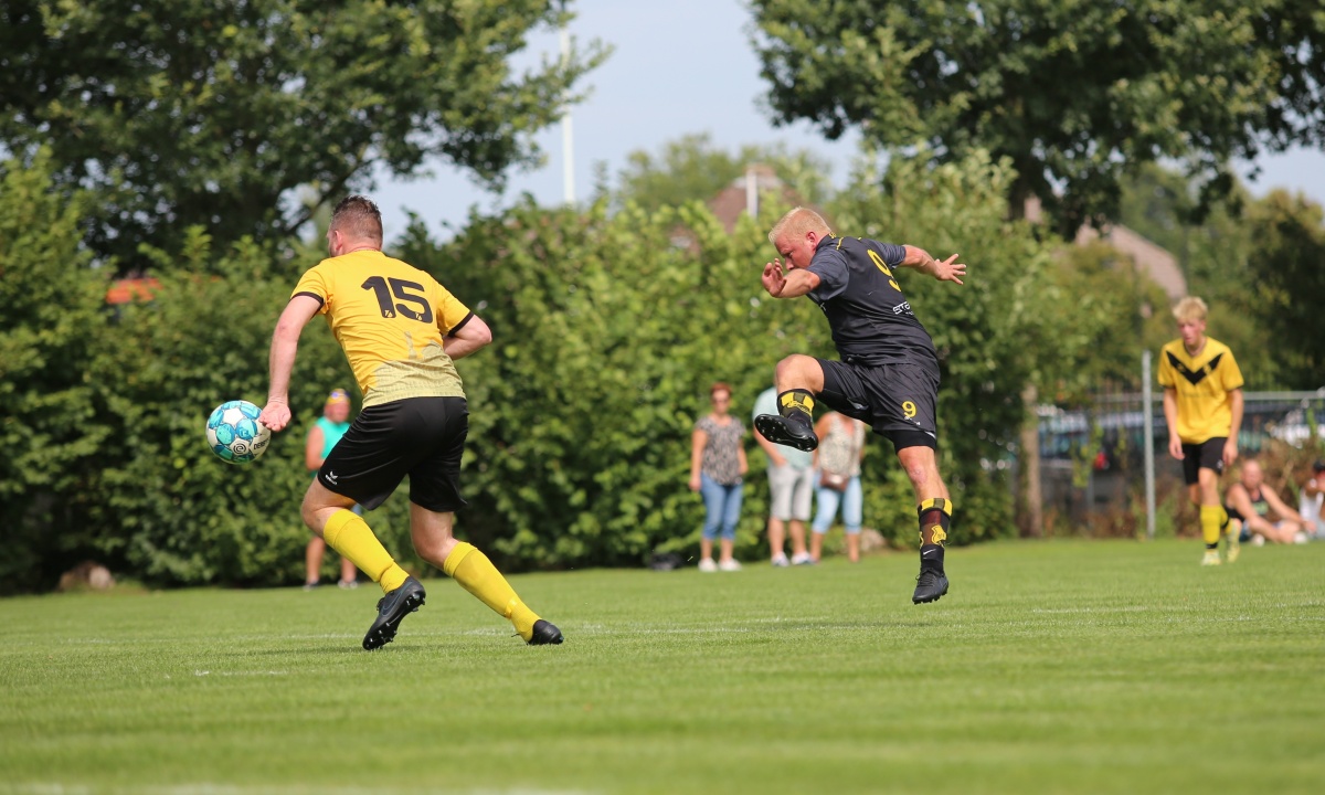 SCN wint eerste duel in Prent Dorpentoernooi