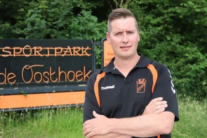 Trainer in beeld - Johan Sikkes van VV Hollandscheveld